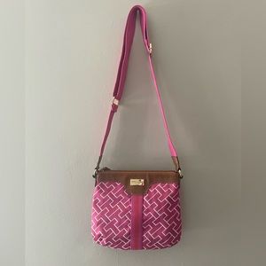 5/$25❌ FINAL CALL❌ TOMMY HILFIGER Small CrossBody Pink Jacquard Messenger Purse
